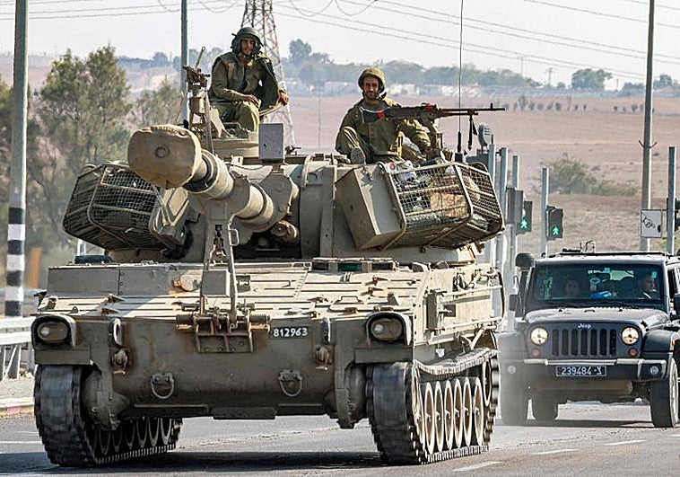 Tropas israelíes se dirigen a la frontera gazatí