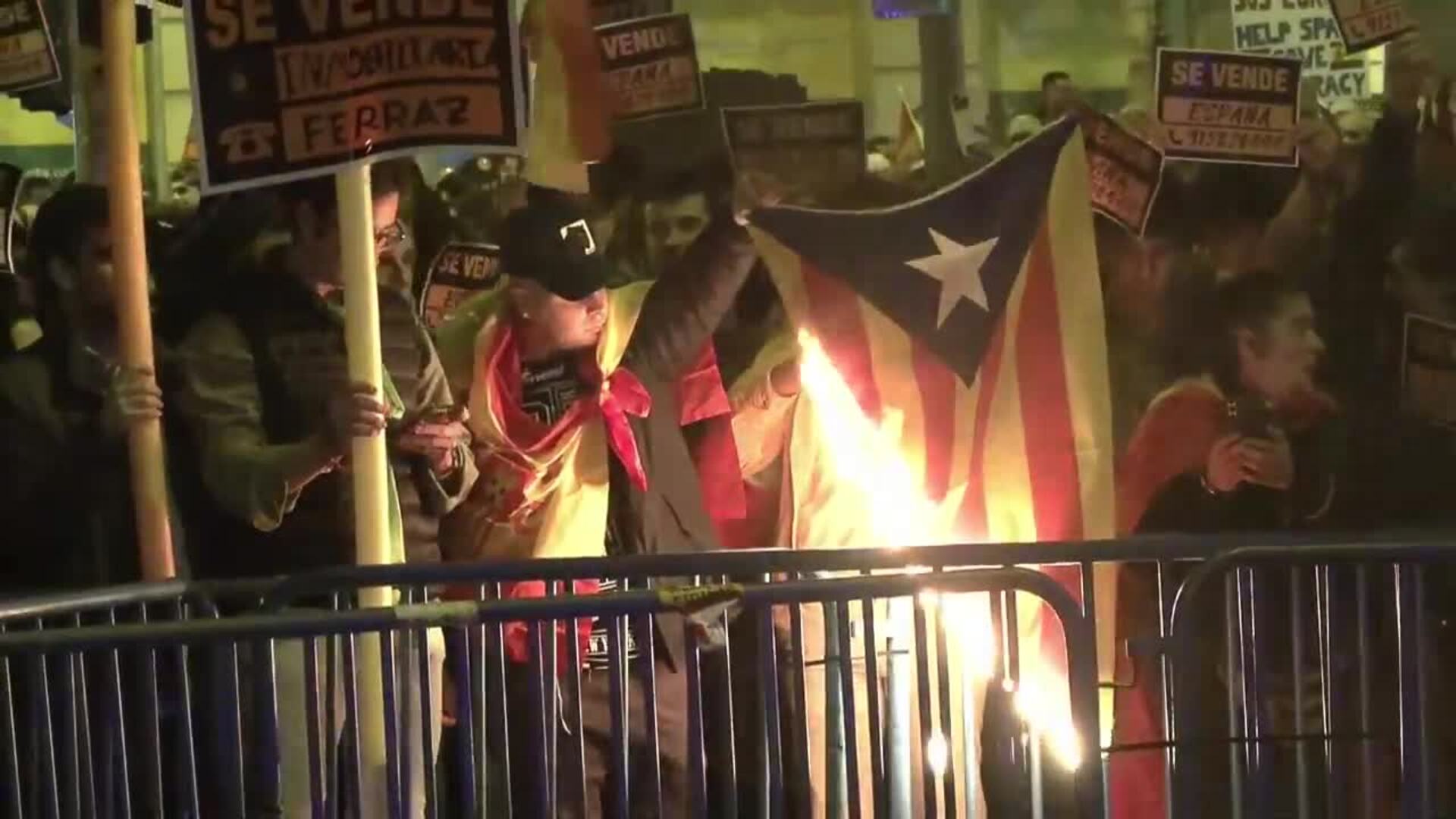Más imágenes de las protestas en Ferraz
