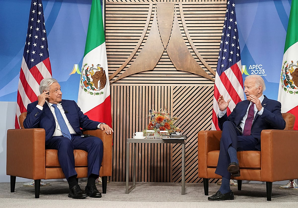 El presidente López Obrador (izquierda) y su homólogo estadounidense, Joe Biden, este viernes en San Francisco