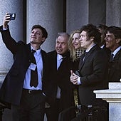 Milei tiende puentes con Biden en su gira por EE.UU. pese a su admiración por Trump