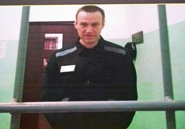 El principal opositor ruso encarcelado, Alexéi Navalni, es acusado ahora también de vandalismo