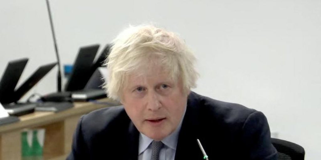 Boris Johnson pide disculpas a las víctimas del Covid «por el dolor y las pérdidas»