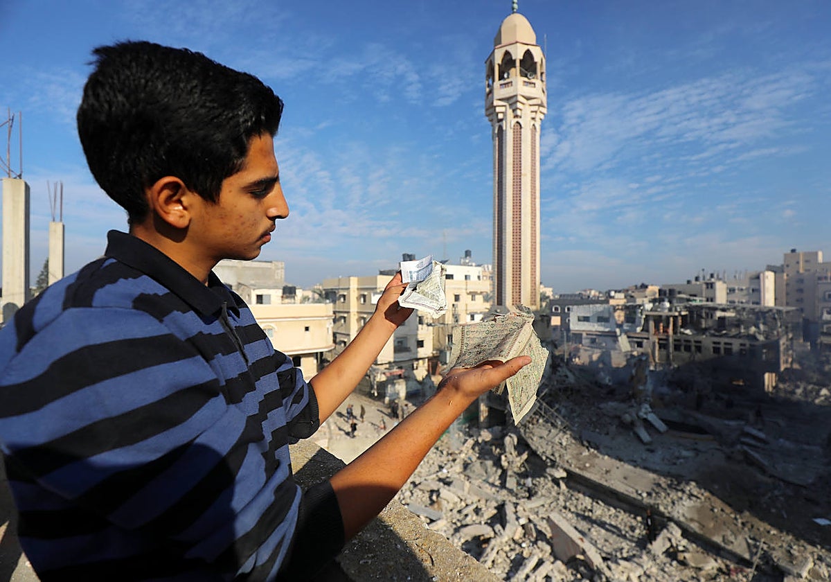 La mezquita más importante de Gaza, destruida por los bombardeos