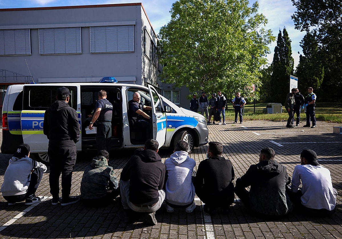 La Policía alemana detiene a varios inmigrantes irregulares cerca de la frontera con Polonia