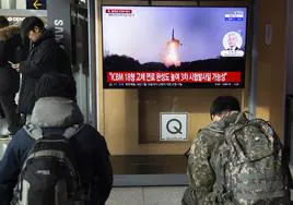 Corea del Norte dispara un misil intercontinental capaz de alcanzar cualquier punto de EE.UU.