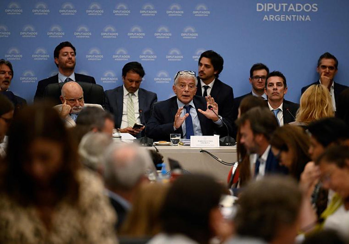 El Congreso argentino comienza a debatir la polémica Ley Ómnibus de Milei