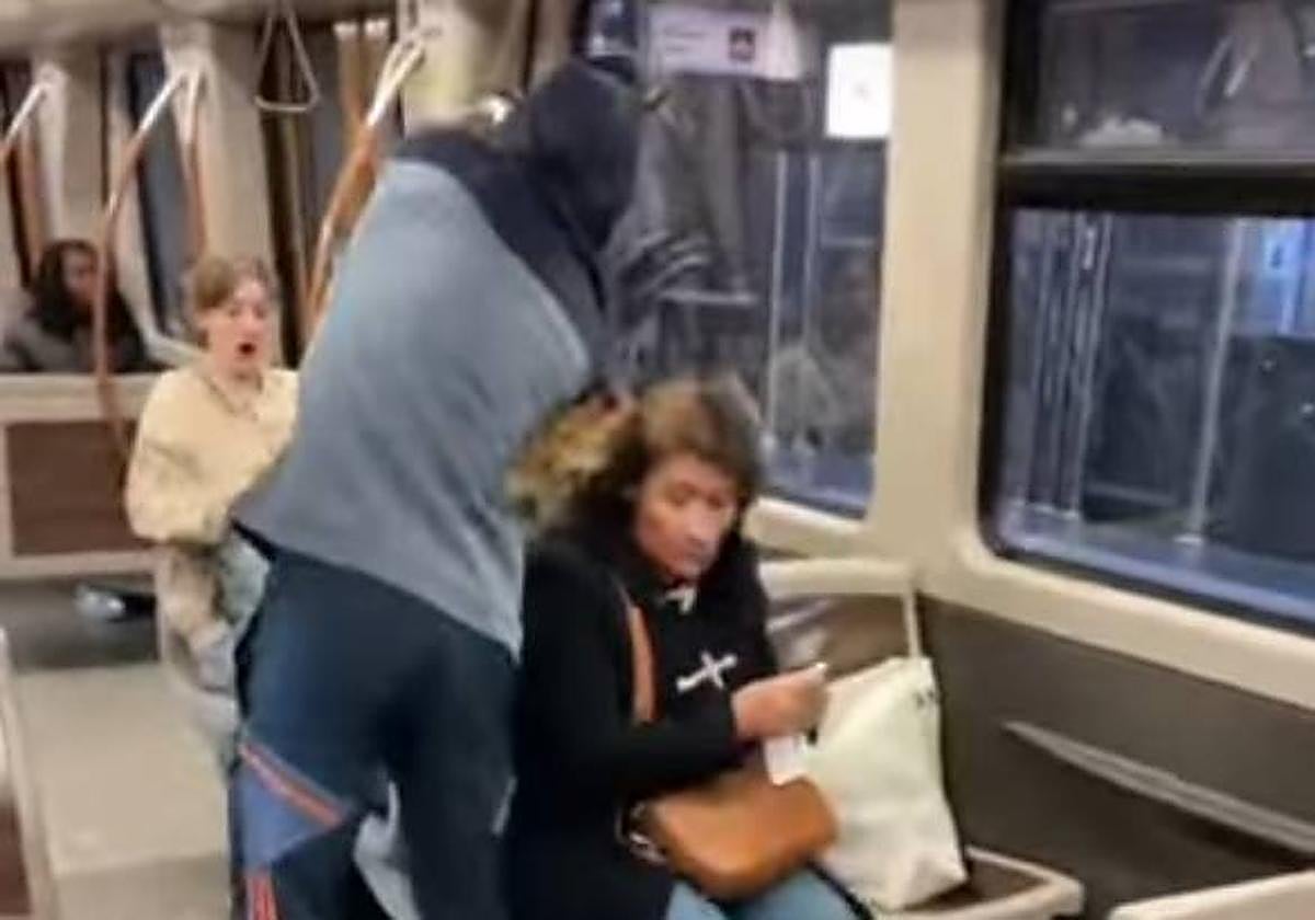 El proyecto de 'youtuber', durante uno de sus vídeos