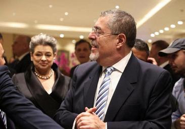 Bernardo Arévalo asume la presidencia de Guatemala después de una jornada tensa en el Congreso