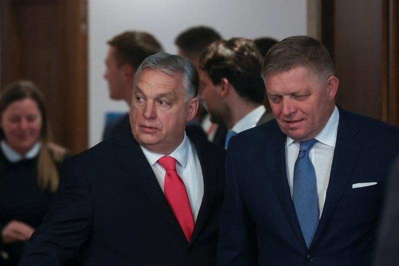 Los primeros ministros de Hungría y Eslovaquia, Viktor Orban y Robert Fico