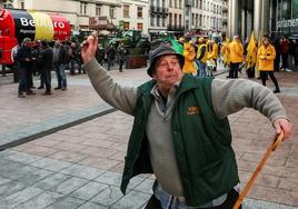 Fotogalería | Las protestas de agricultores y ganaderos en Bruselas