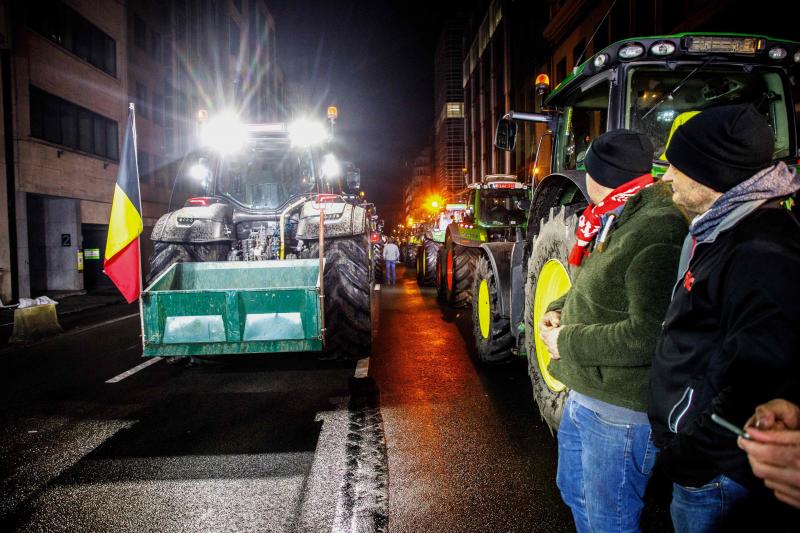 Fotogalería | Las protestas de agricultores y ganaderos en Bruselas