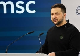 Zelenski reconoce que el Ejército ucraniano atraviesa una «situación extremadamente difícil en el frente»