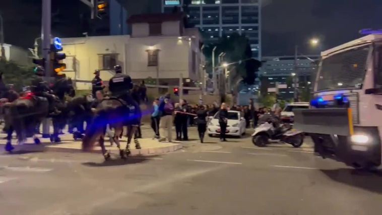 Una manifestación de familiares de los rehenes pide elecciones generales en Israel