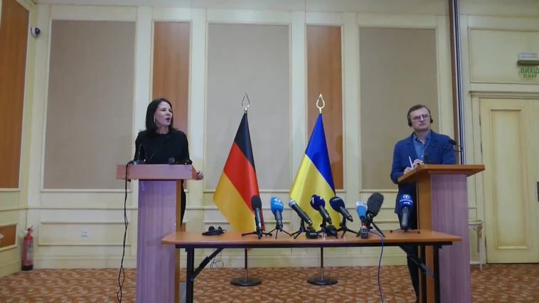 Los ministros de Exteriores de Alemania y Ucrania comparecen tras reunirse en Odesa