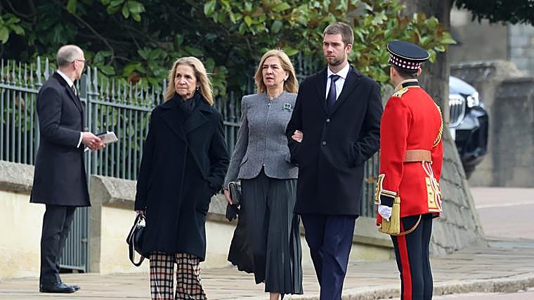 Las infantas Elena y Cristina, junto a Juan Urdangarín