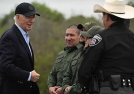 Biden se cita con Trump en la frontera de México para culpar a los republicanos del caos migratorio