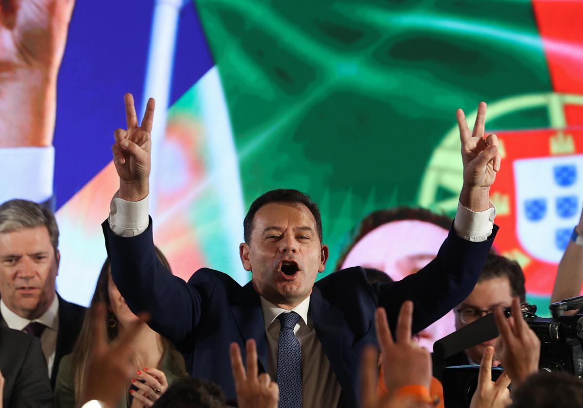 El líder de Alianza Democrática, Luis Montenegro, celebra los resultados en las elecciones de Portugal