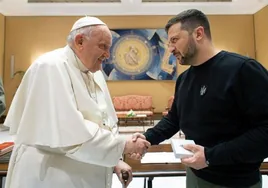 Kiev llama a consultas al nuncio del Papa: «Las palabras de Francisco legalizan el derecho del más fuerte»