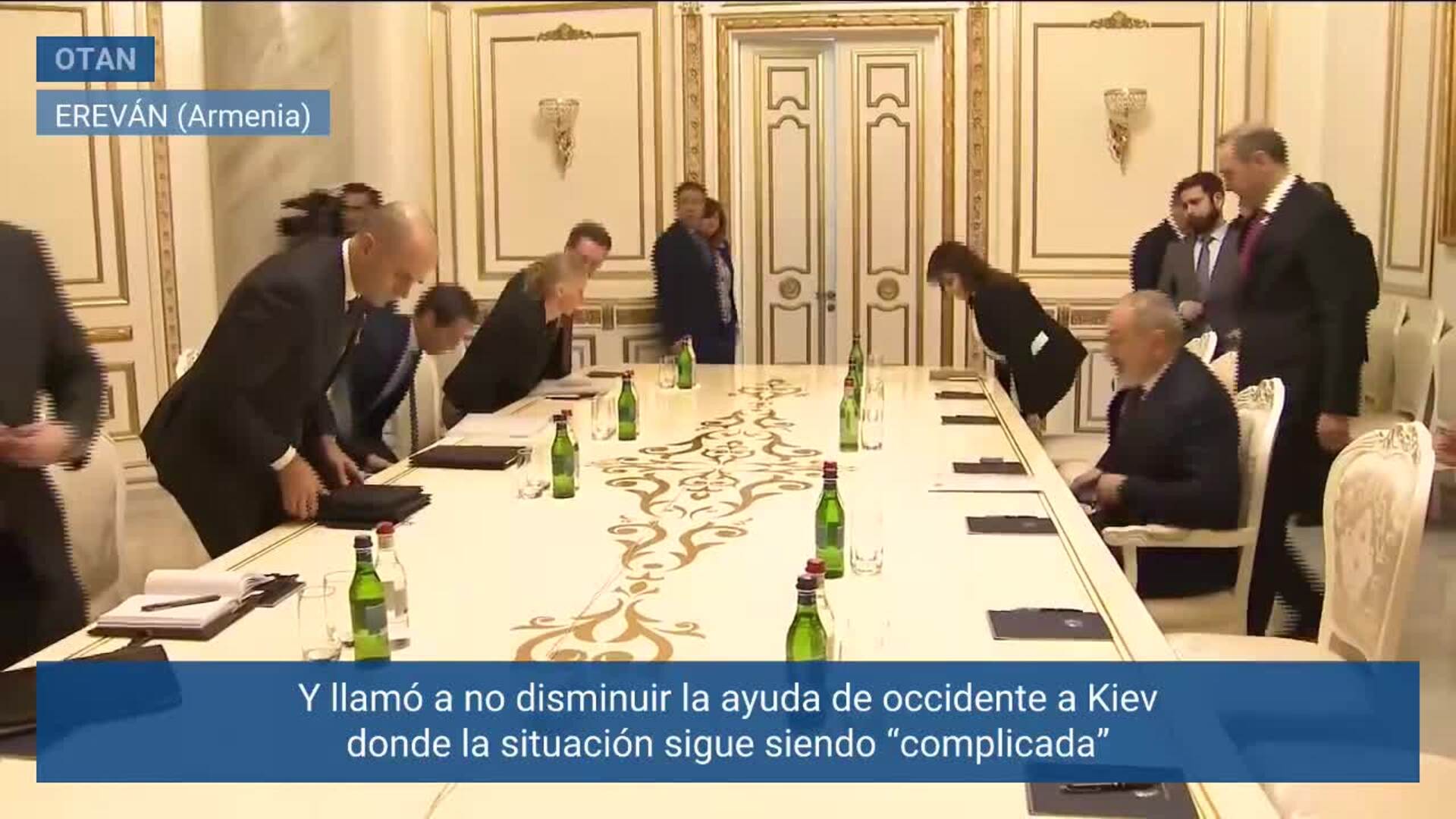 La OTAN llama a un acuerdo de paz de Armenia y Azerbaiyán y mantener el ...