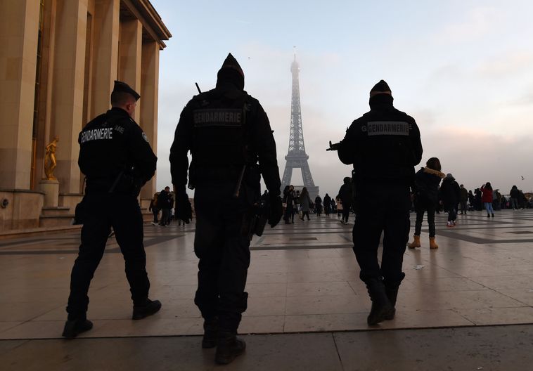 Francia, en estado de alerta antiterrorista máxima