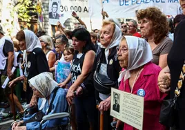 Masiva manifestación en Buenos Aires por la memoria y contra el presidente Milei