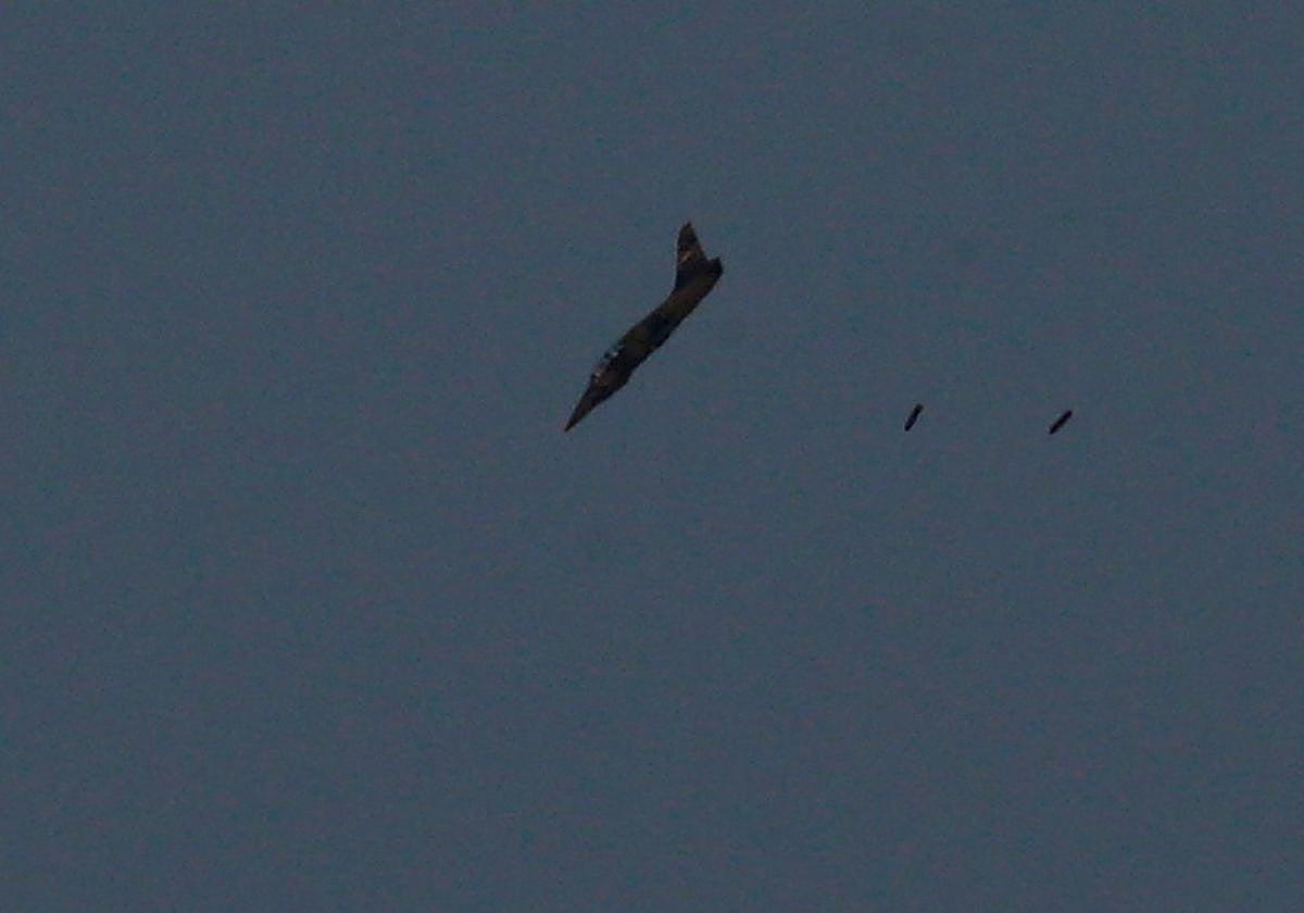 Imagen de archivo de un avión de guerra israelí sobre los Altos del Golán, del 24 de julio de 2018