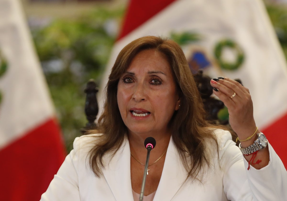 Dina Boluarte, durante una rueda de prensa