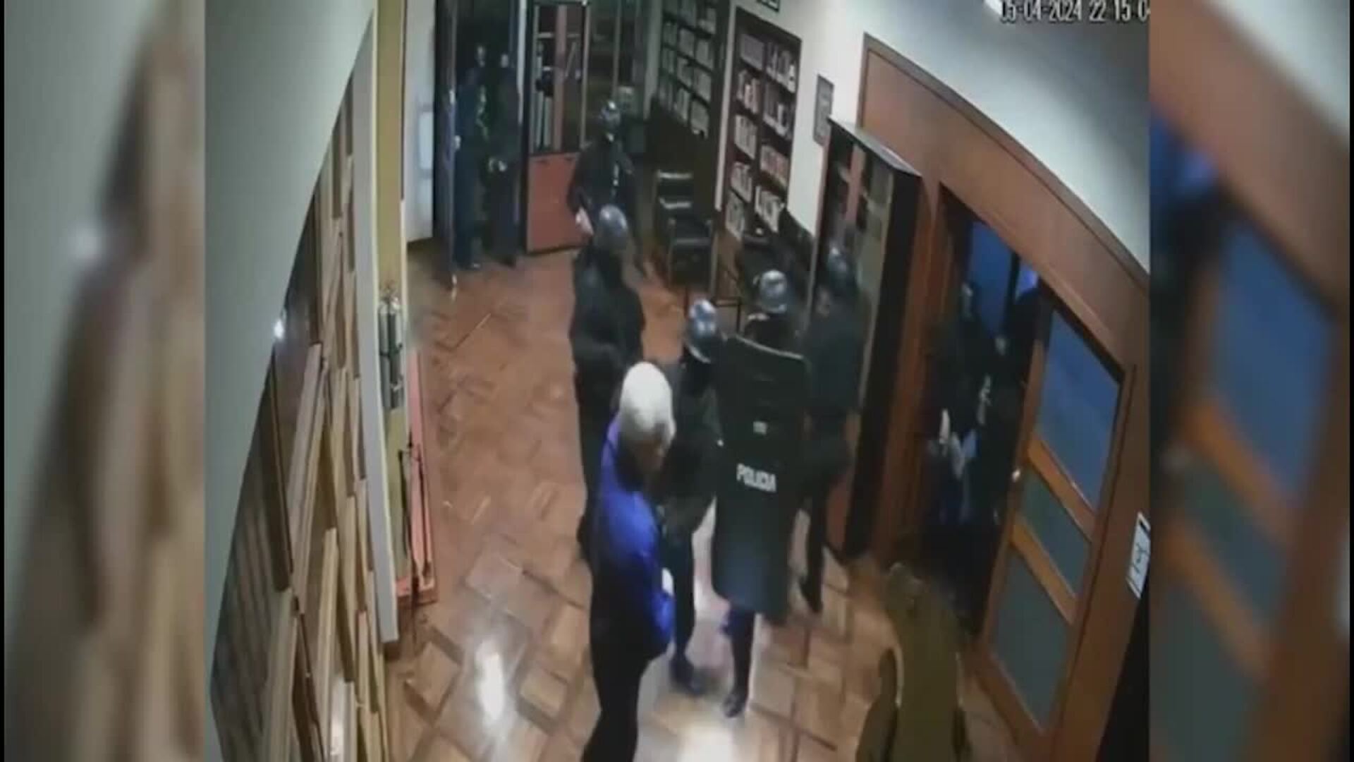 Gobierno mexicano publica imágenes del momento que autoridades ecuatorianas arrestan a Jorge Glas