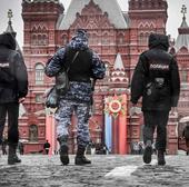 La plaza roja de Moscú, ante la vigilancia policial