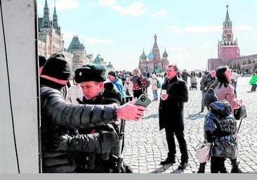 Los inmigrantes sufren la ira de las autoridades rusas tras el atentado terrorista en Moscú