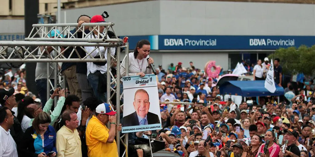 El opositor venezolano Edmundo González triplica a Maduro en intención de  voto en las encuestas