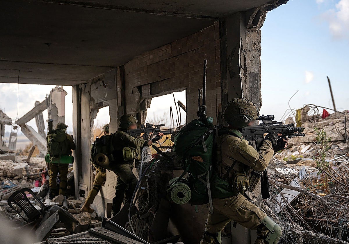 Soldados israelíes durante operaciones militares en la Franja de Gaza