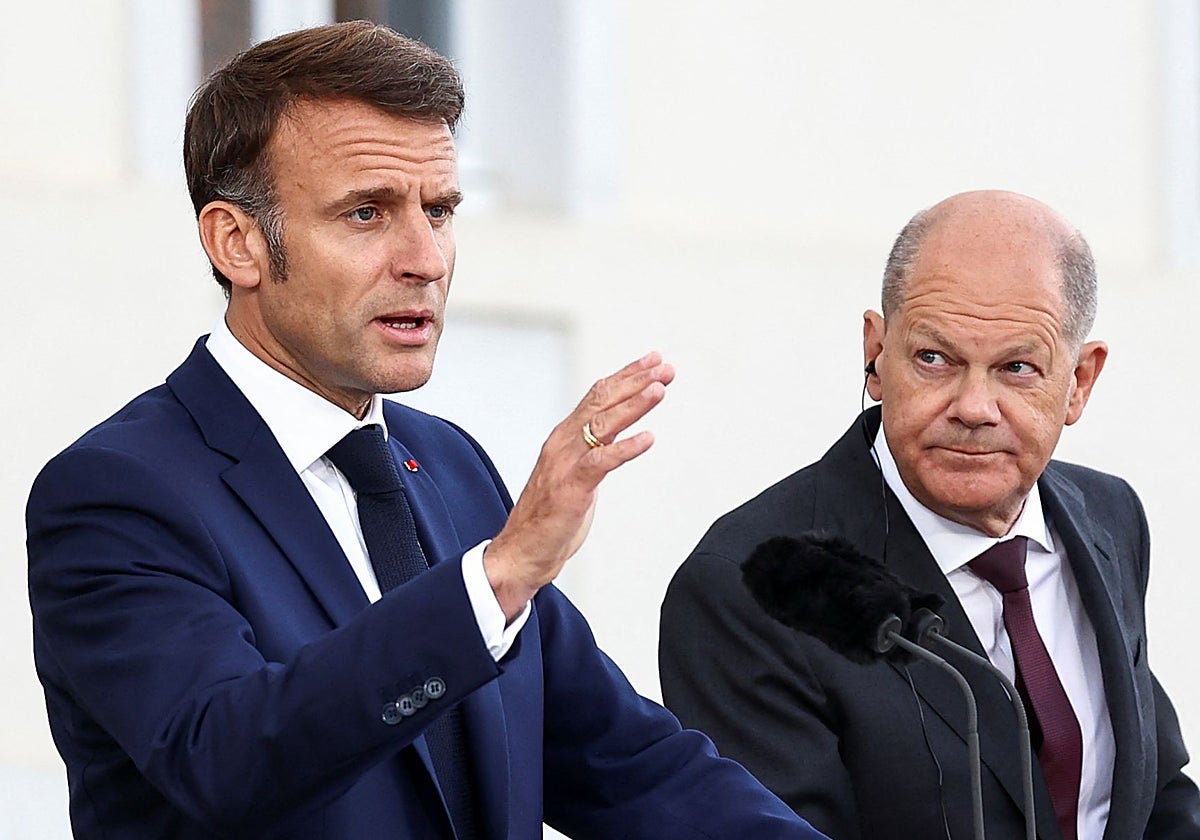 El presidente de Francia, Emmanuel Macron, y el canciller alemán, Olaf Scholz