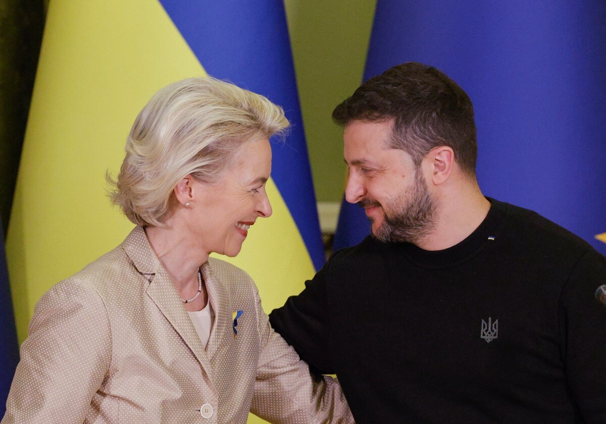 Ursula Von der Leyen con el presidente ucraniano, Volodímir Zelenski