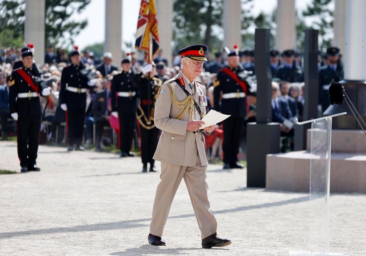 El rey Carlos III de Gran Bretaña va a pronunciar un discurso ante el Ministerio de Defensa del Reino Unido y la Legión Real Británica