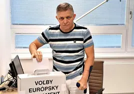 El prorruso Fico pierde en Eslovaquia y los liberales de Tusk ganan en Polonia