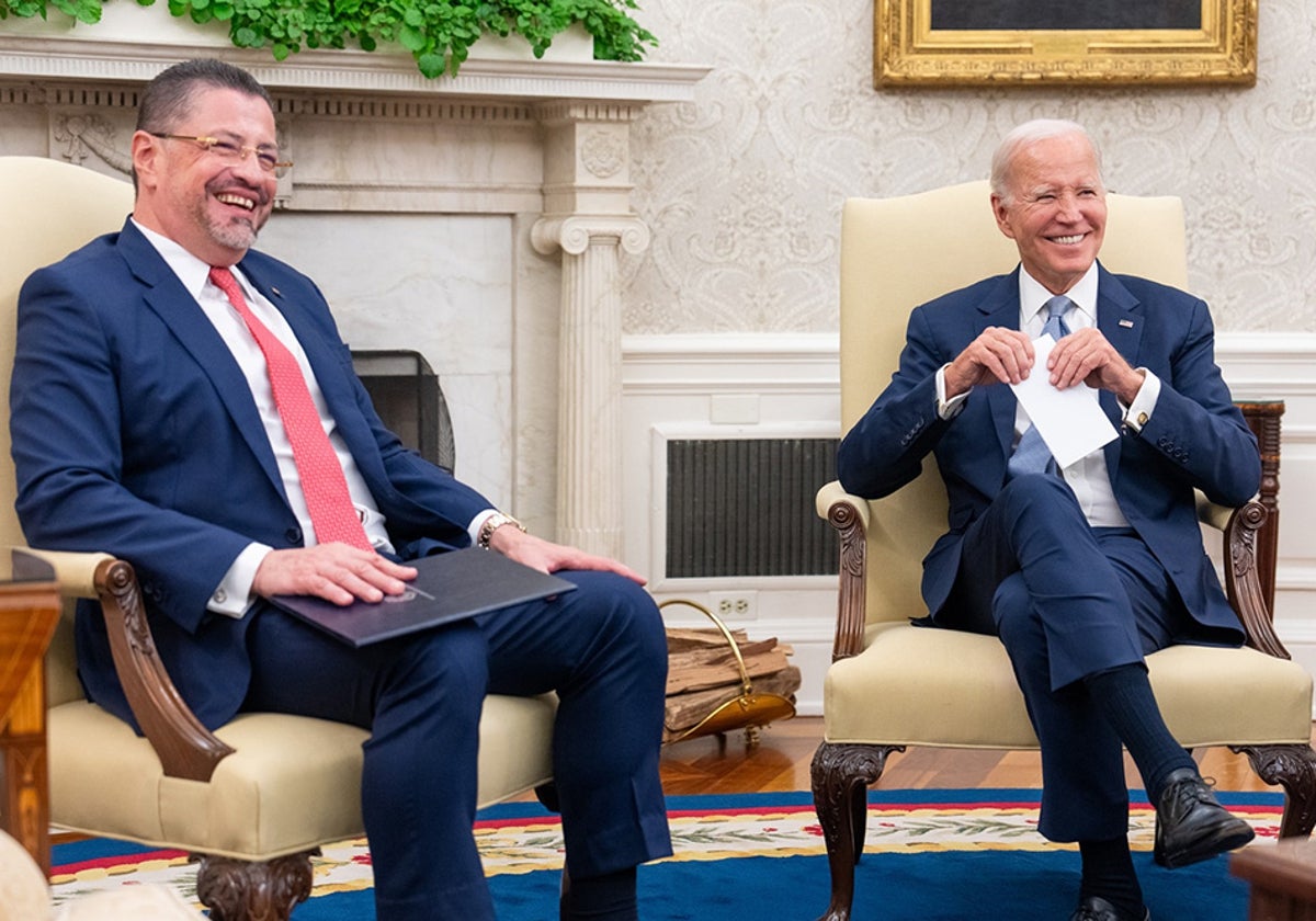 Rodrigo Chaves, presidente de Costa Rica, con Biden en la Casa Blanca en agosto de 2023