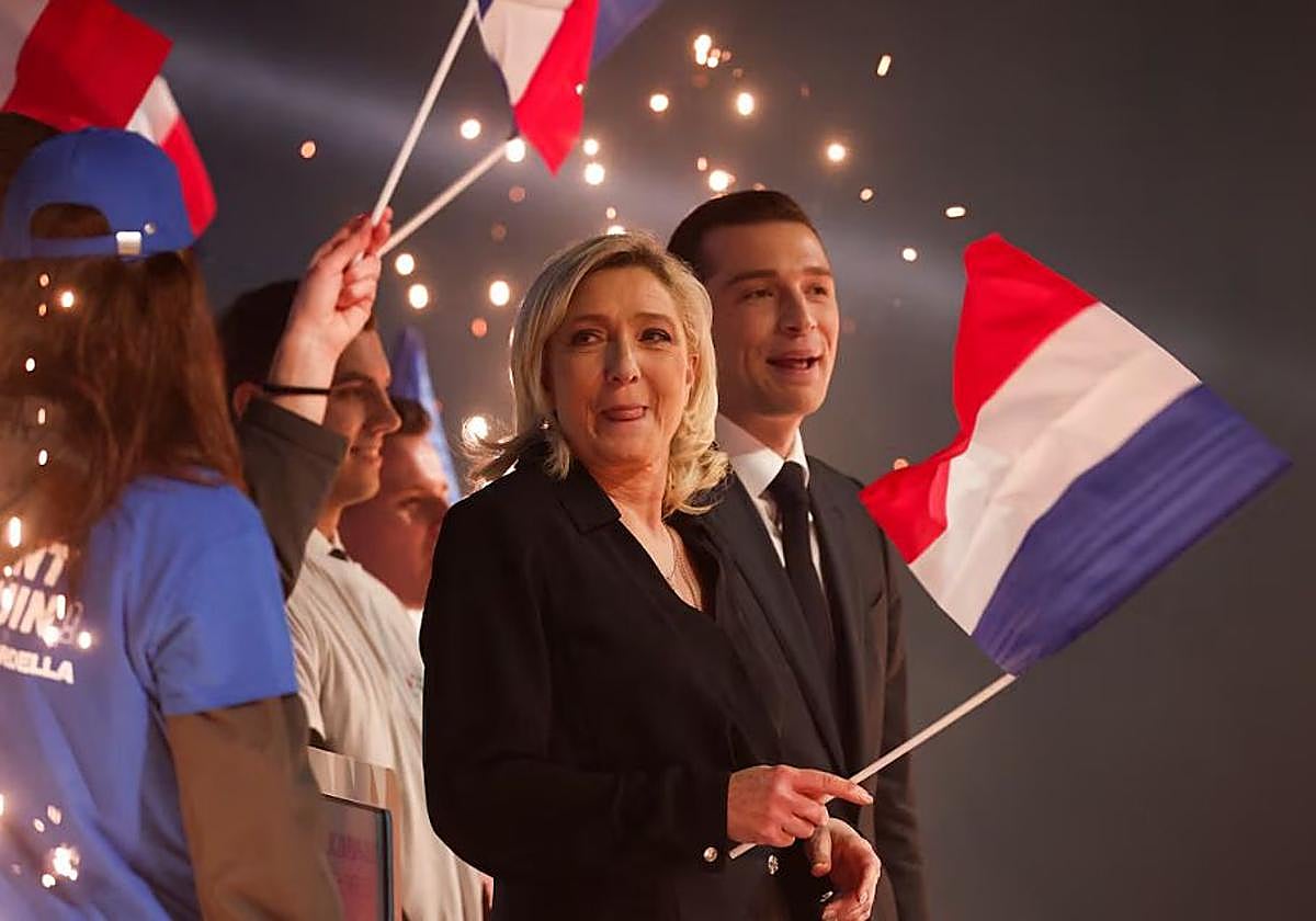 Marine Le Pen y Jordan Bardella, líderes de Agrupación Nacional