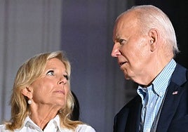 Jill Biden, la mujer que conduce a su marido con susurros