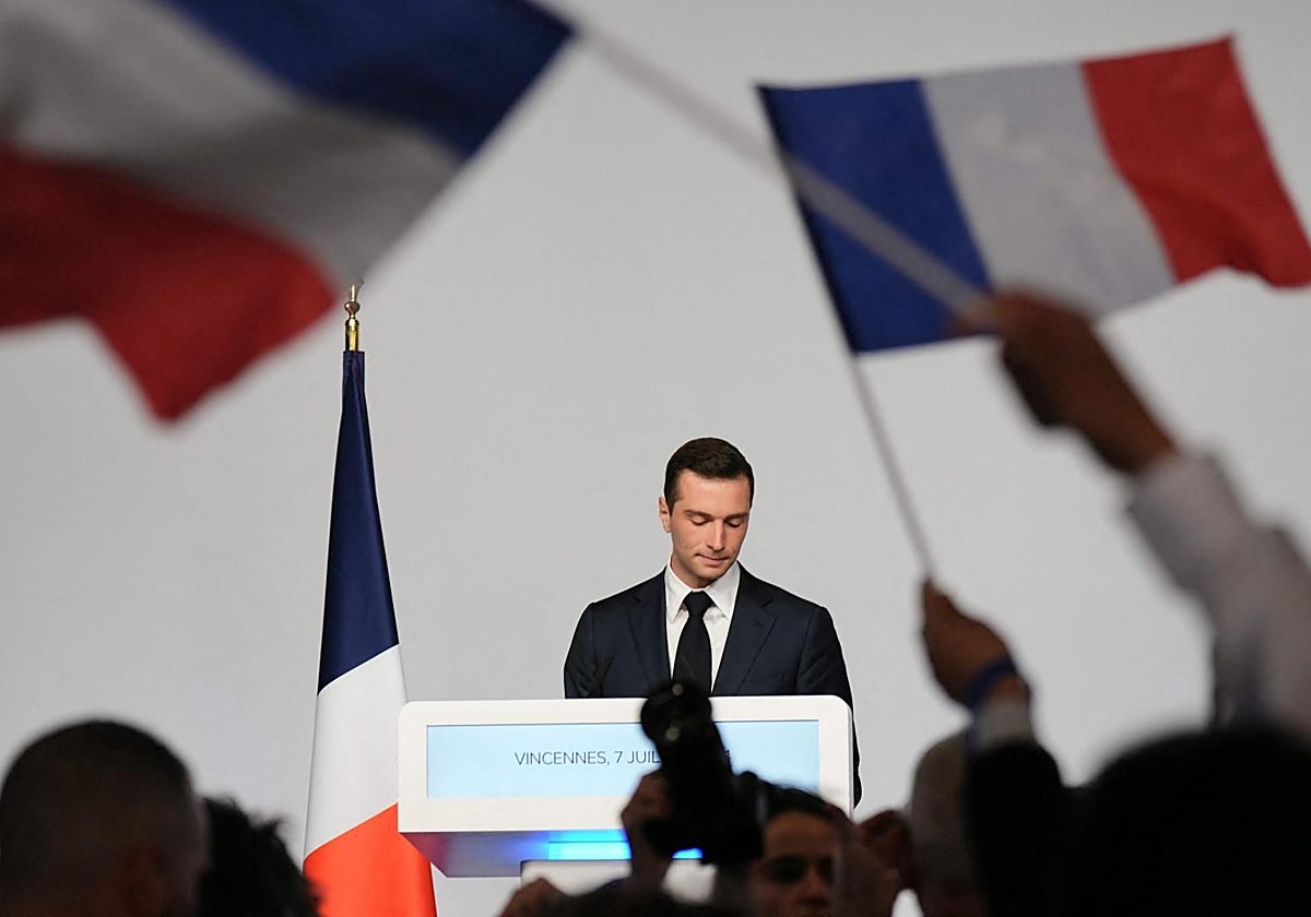 Jordan Bardella tras el discurso sobre el resultado de las elecciones legislativas