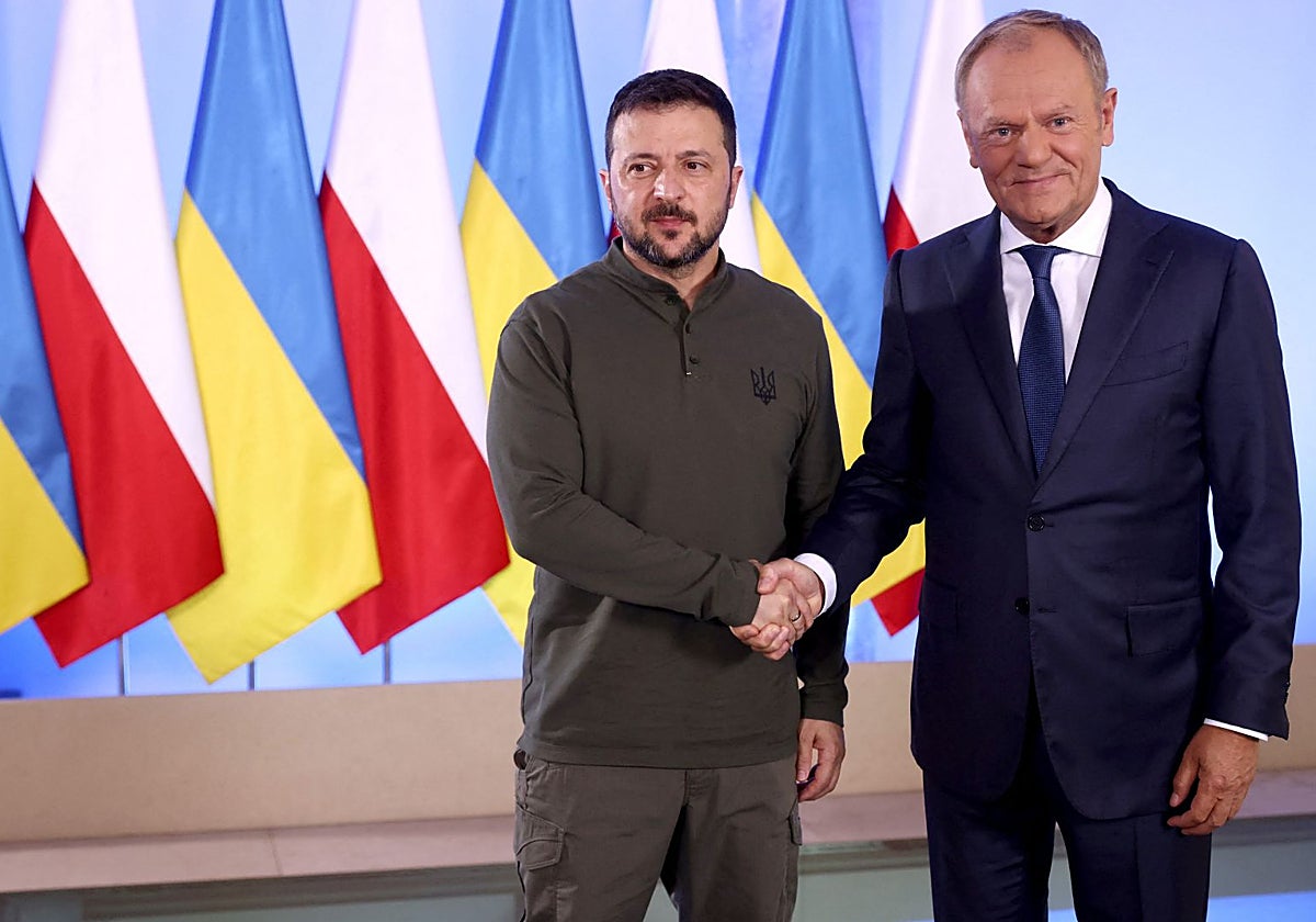 El presidente de Ucrania, Volodímir Zelenski, y el primer ministro polaco, Donald Tusk
