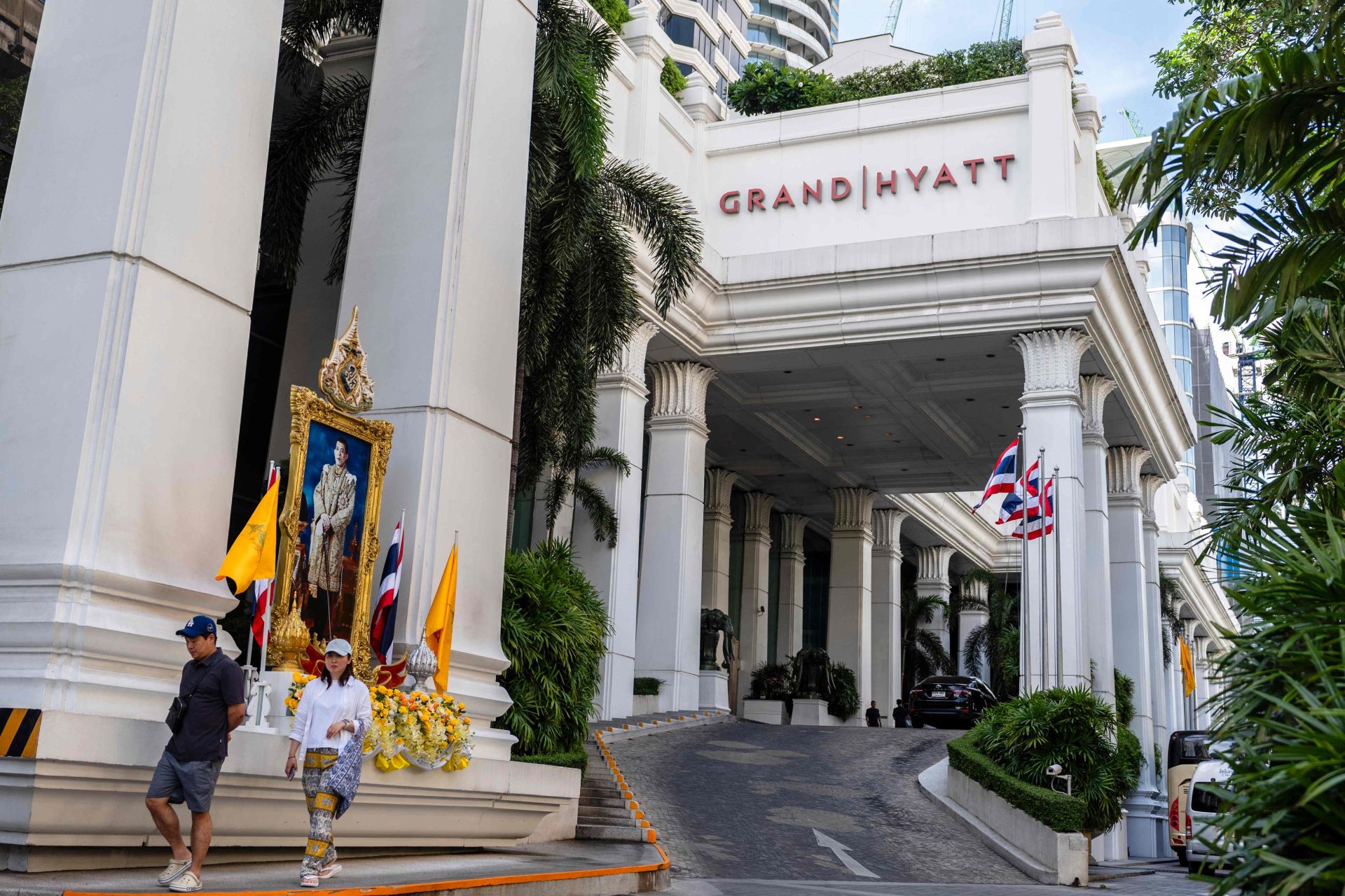 Imagen de la entrada principal del lugar de los hechos, el hotel Grand Hyatt Erawan en Bangkok (Tailandia)