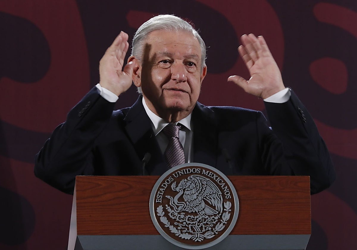 López Obrador, ha pedido que dejen al pueblo venezolano votar «en libertad», aunque se ha negado a opinar sobre la inhabilitación de María Corina Machado