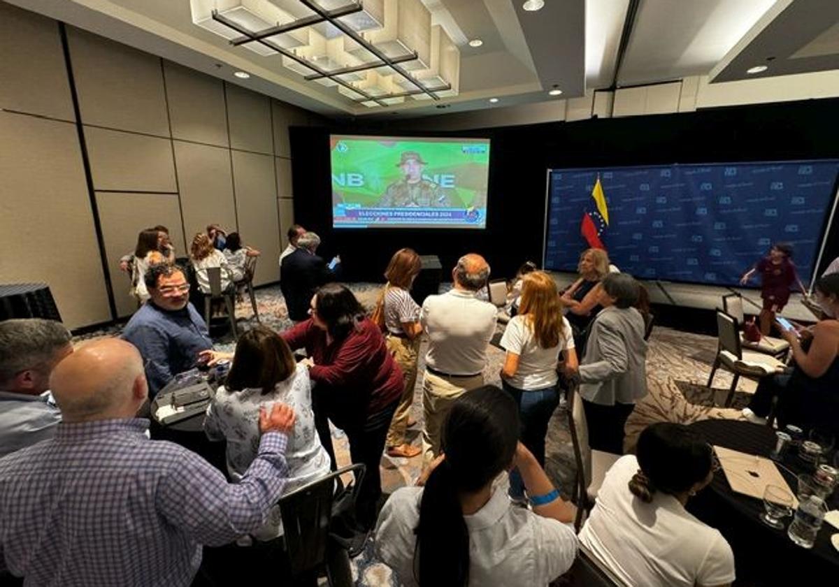 La amarga noche del exilio venezolano: «Se robaron la elección»