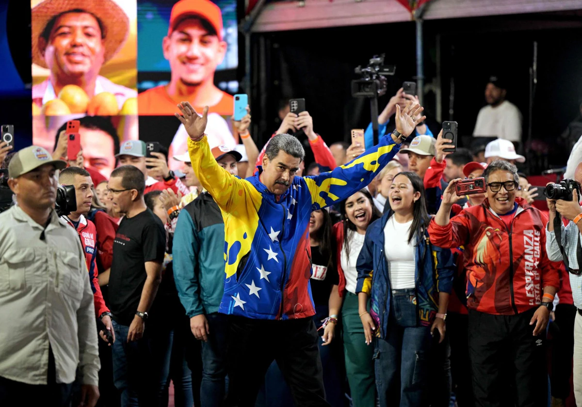 Nicolás Maduro reaccionando a los resultados declarados por los órganos electorales venezolanos