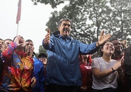 La red de miles de voluntarios de la oposición venezolana para parar el fraude electoral del chavismo