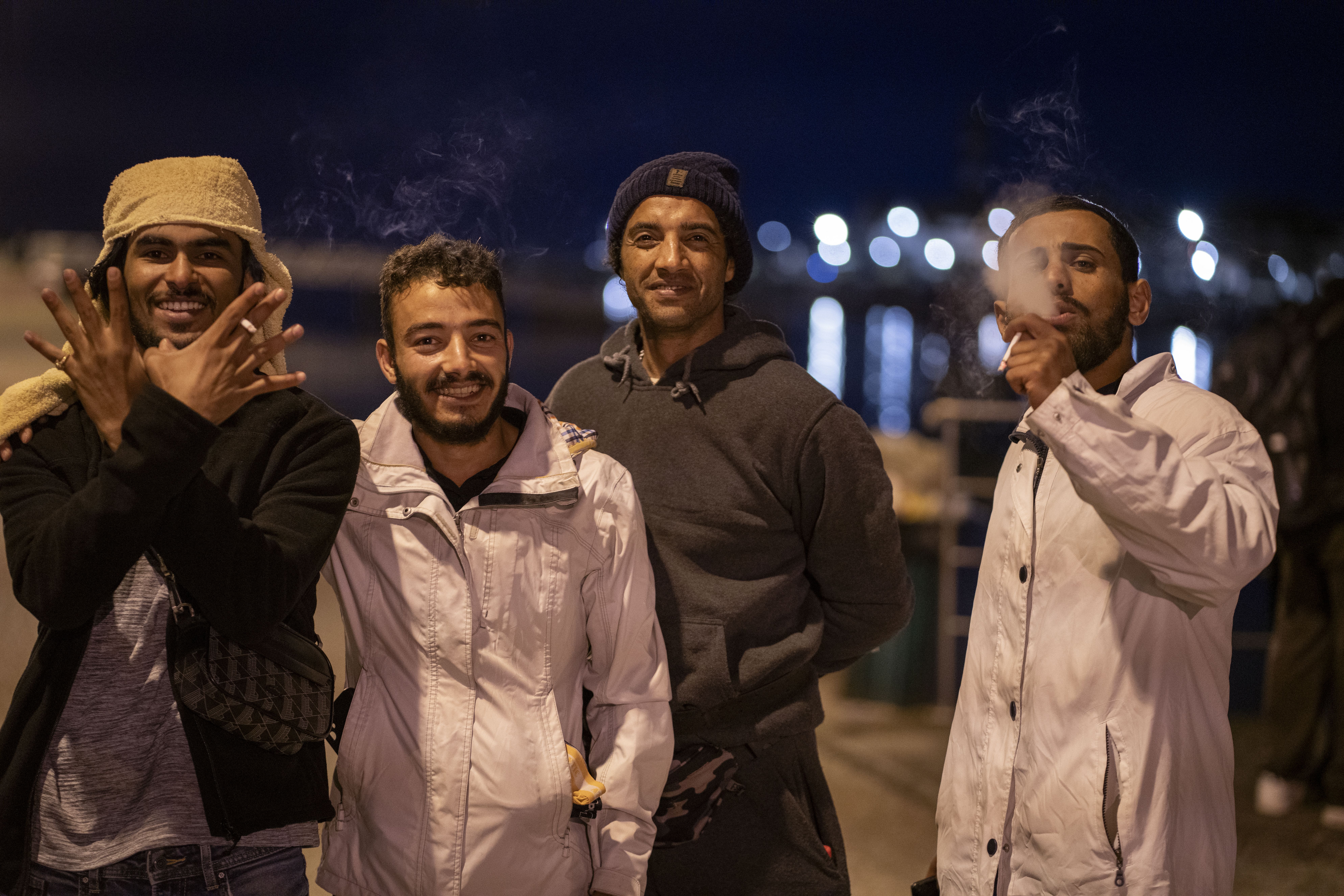 Un grupo de inmigrantes en Calais