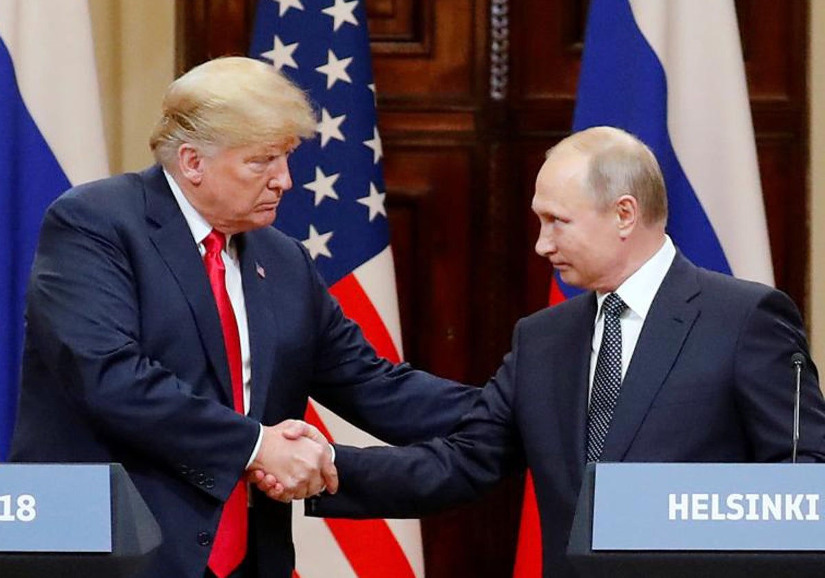 Donald Trump y Vladímir Putin ofrecen una rueda de prensa conjunta tras la cumbre formal celebrada en Helsinki el 16 de julio de 2018