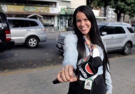 El régimen de Maduro detiene a la periodista venezolana Ana Carolina Guaita