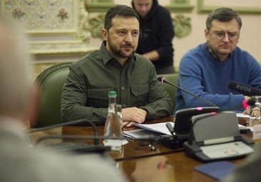 Zelenski despide a la mitad de su Gobierno para encarar el invierno más difícil de la guerra